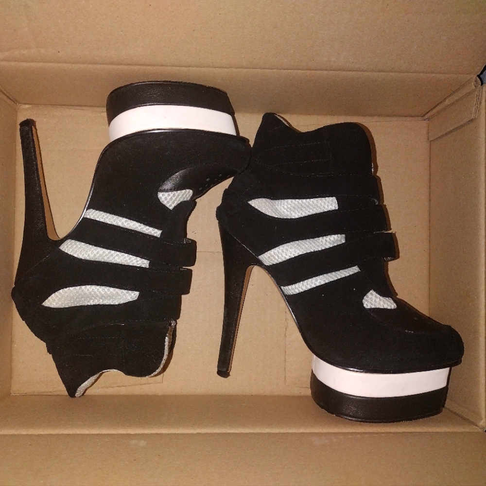 Ankle Booties With Stilleto Heels❗Last Chance To Buy‼️
